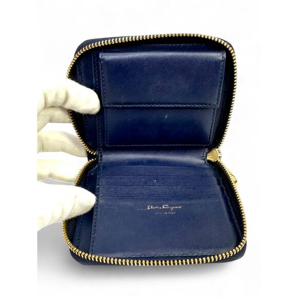 Salvatore Ferragamo Compact Gancini Leather Navy Blue Zip Around Wallet - Picture 6 of 7